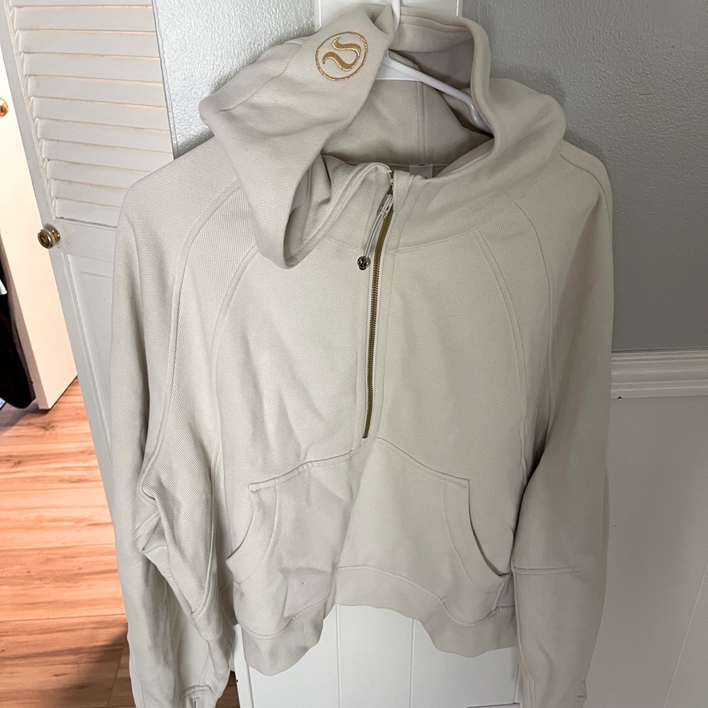 LULULEMON SCUBA HALF ZIP - BONE COLOR WITH GOLD ZIPPER
